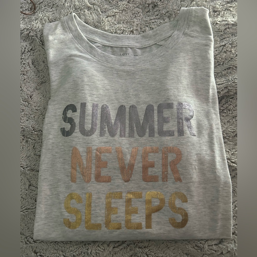 NWT Gap Sweatshirt